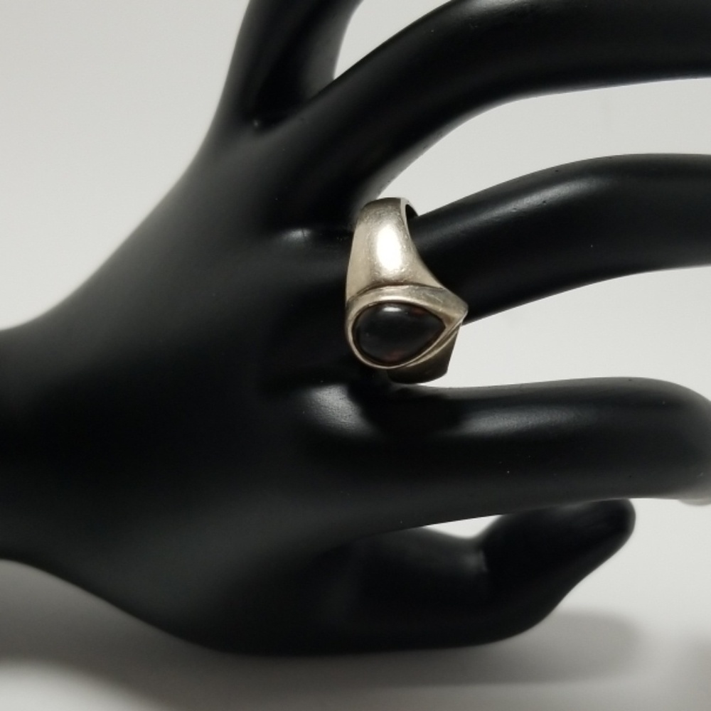 925 sterling silver tear drop shaped ring